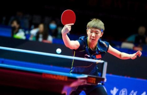 TA：在麦克拉伦执教牙买加时，他曾自掏腰包为工作人员买机票