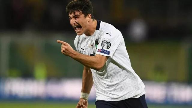 英超球员专访：萨拉赫谈赛季目标,