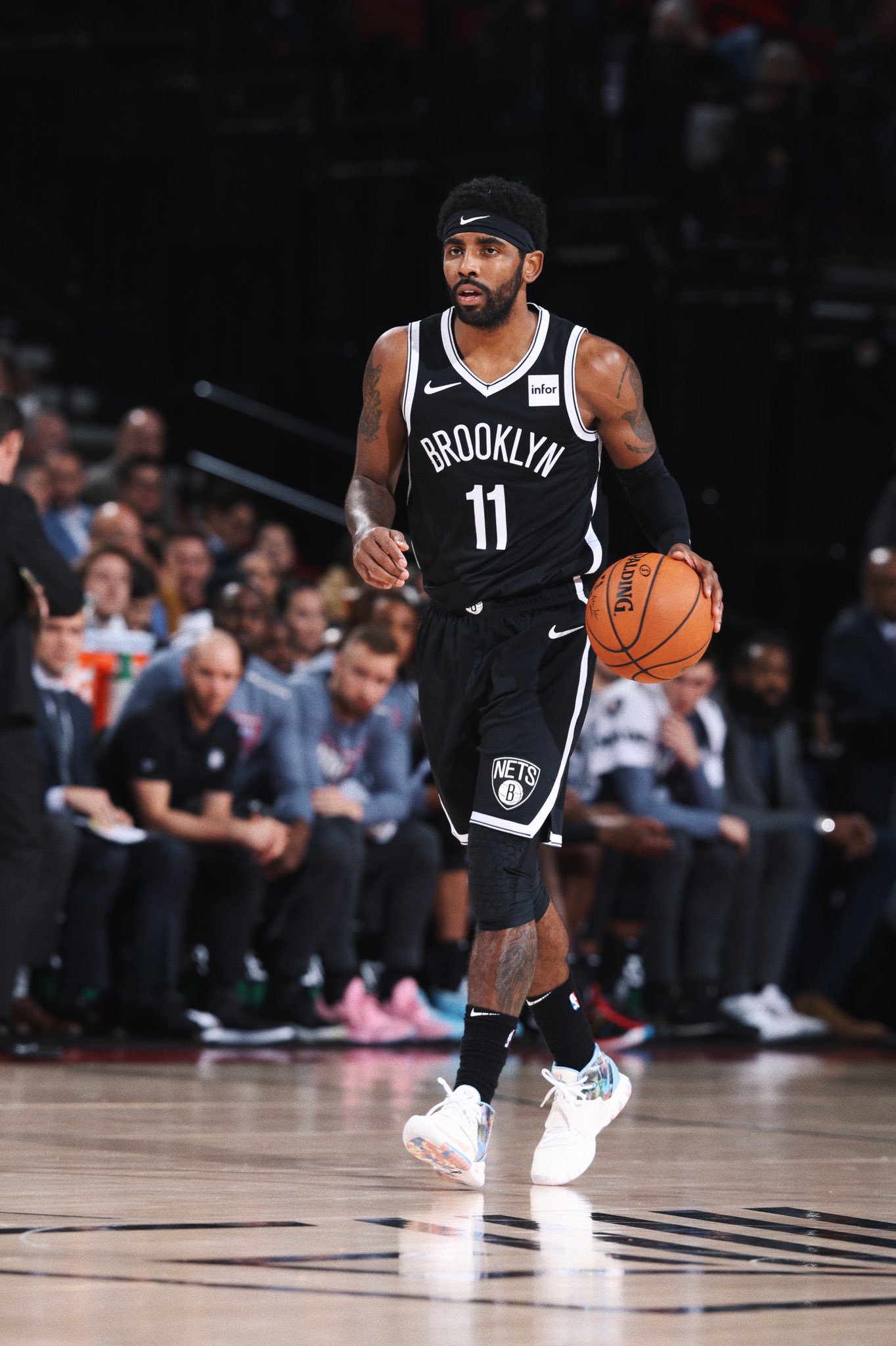 场上稳定且 场上稳定且